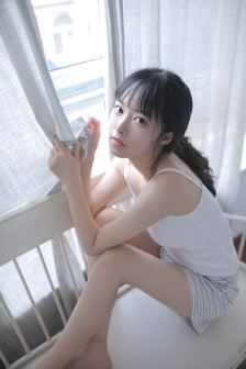 妈妈蕾丝打底衫